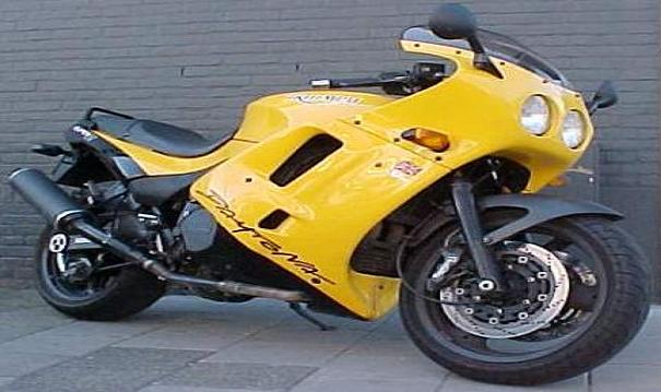 TRIUMPH DAYTONA 900 SUPER 3